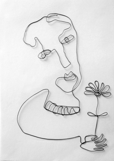Frau mit Blte 2005, Draht